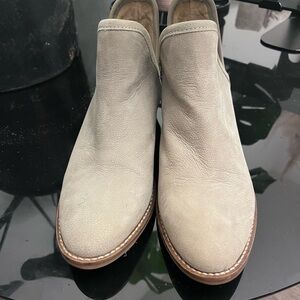 Women’s Tan Leather Ankle Boots